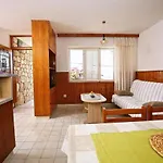 Apartment 9255c