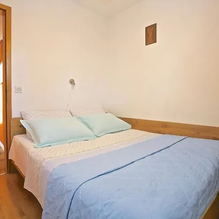 9255c Apartment